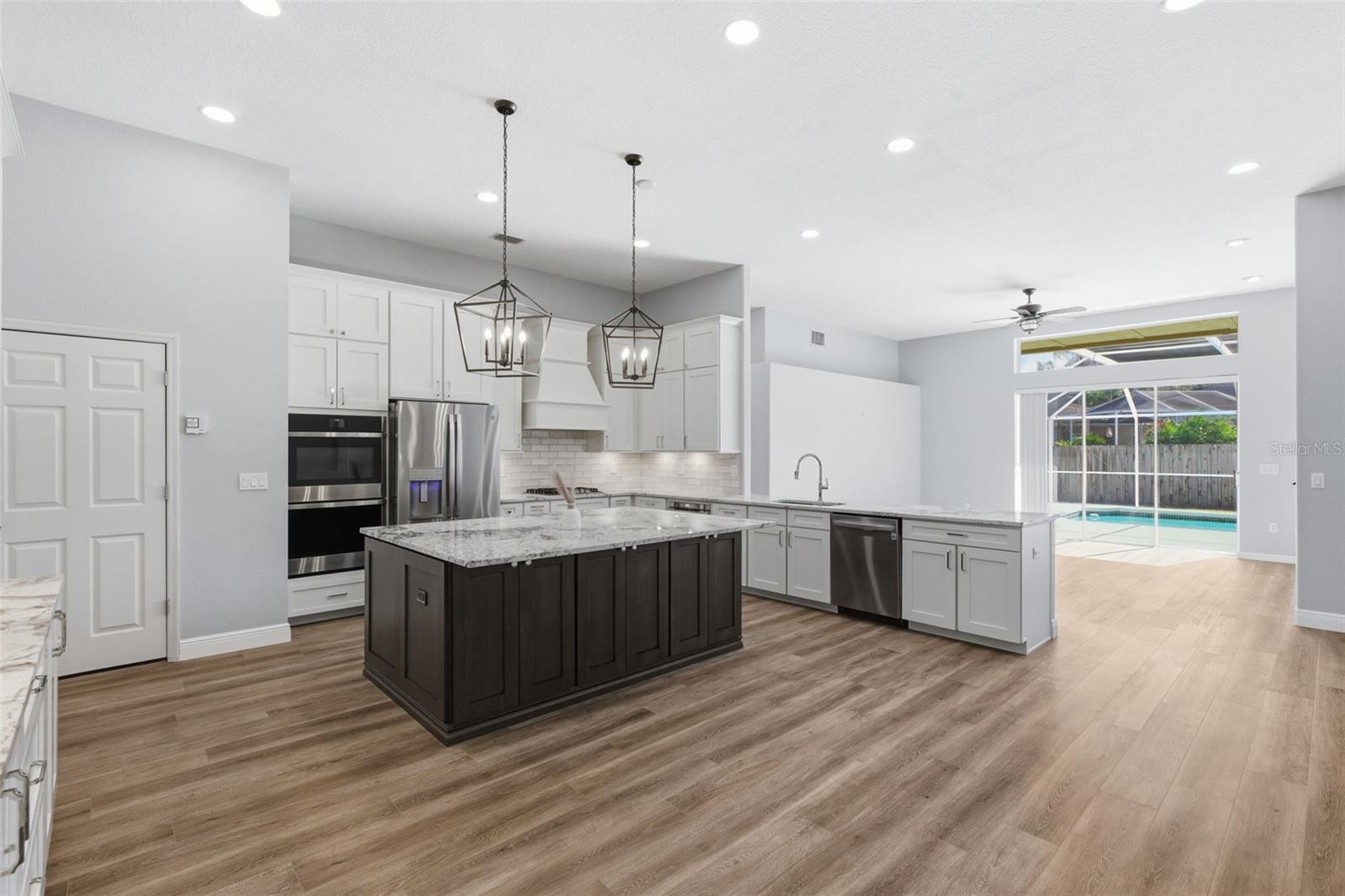 VILLAROSA J - Residential