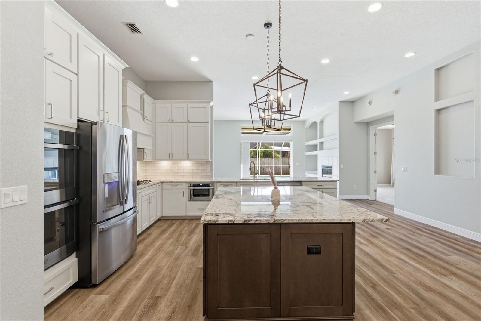 VILLAROSA J - Residential