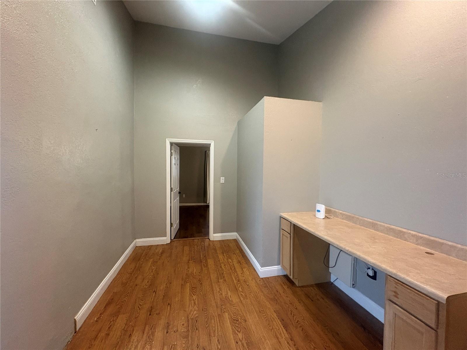 OAKLAND ADD - Residential Lease