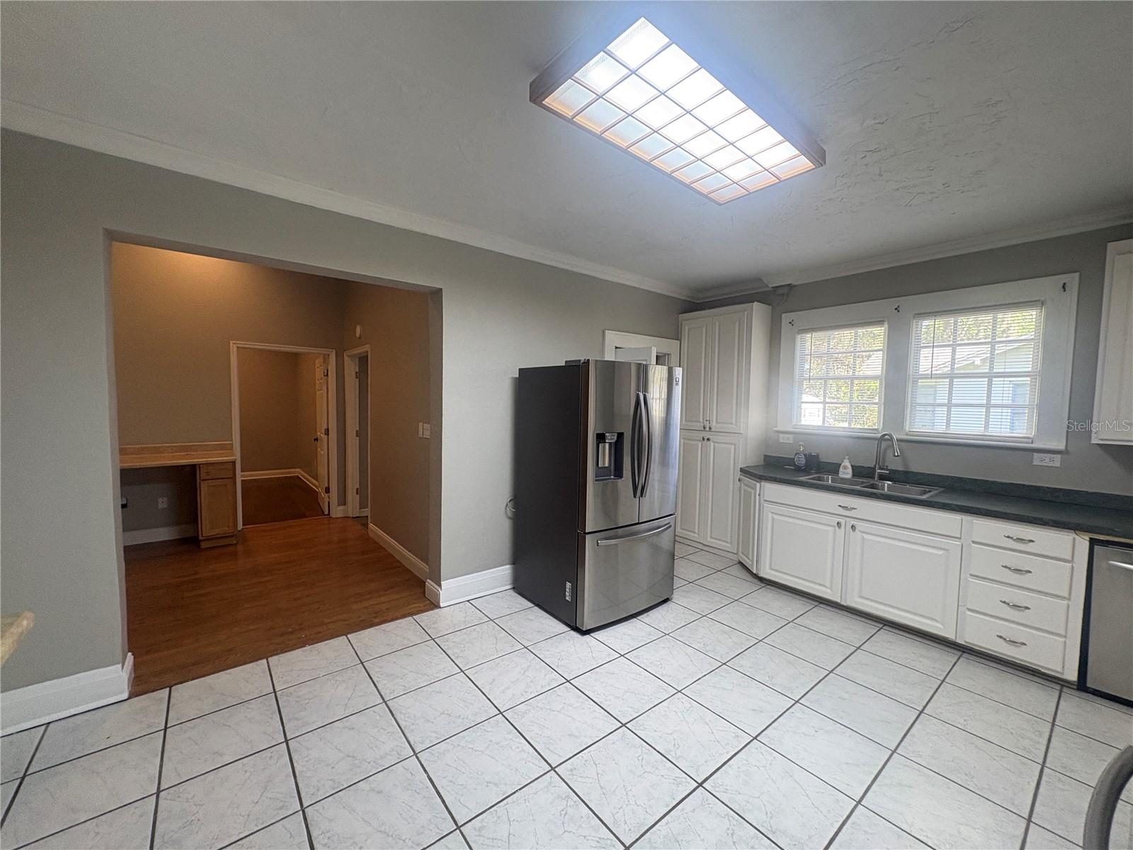 OAKLAND ADD - Residential Lease