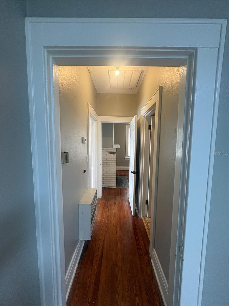 OAKLAND ADD - Residential Lease