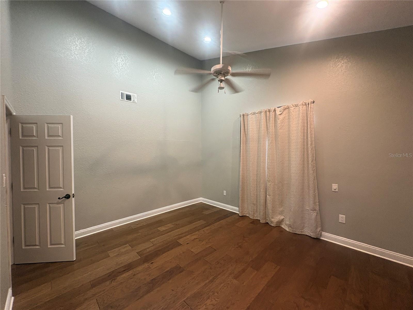 OAKLAND ADD - Residential Lease