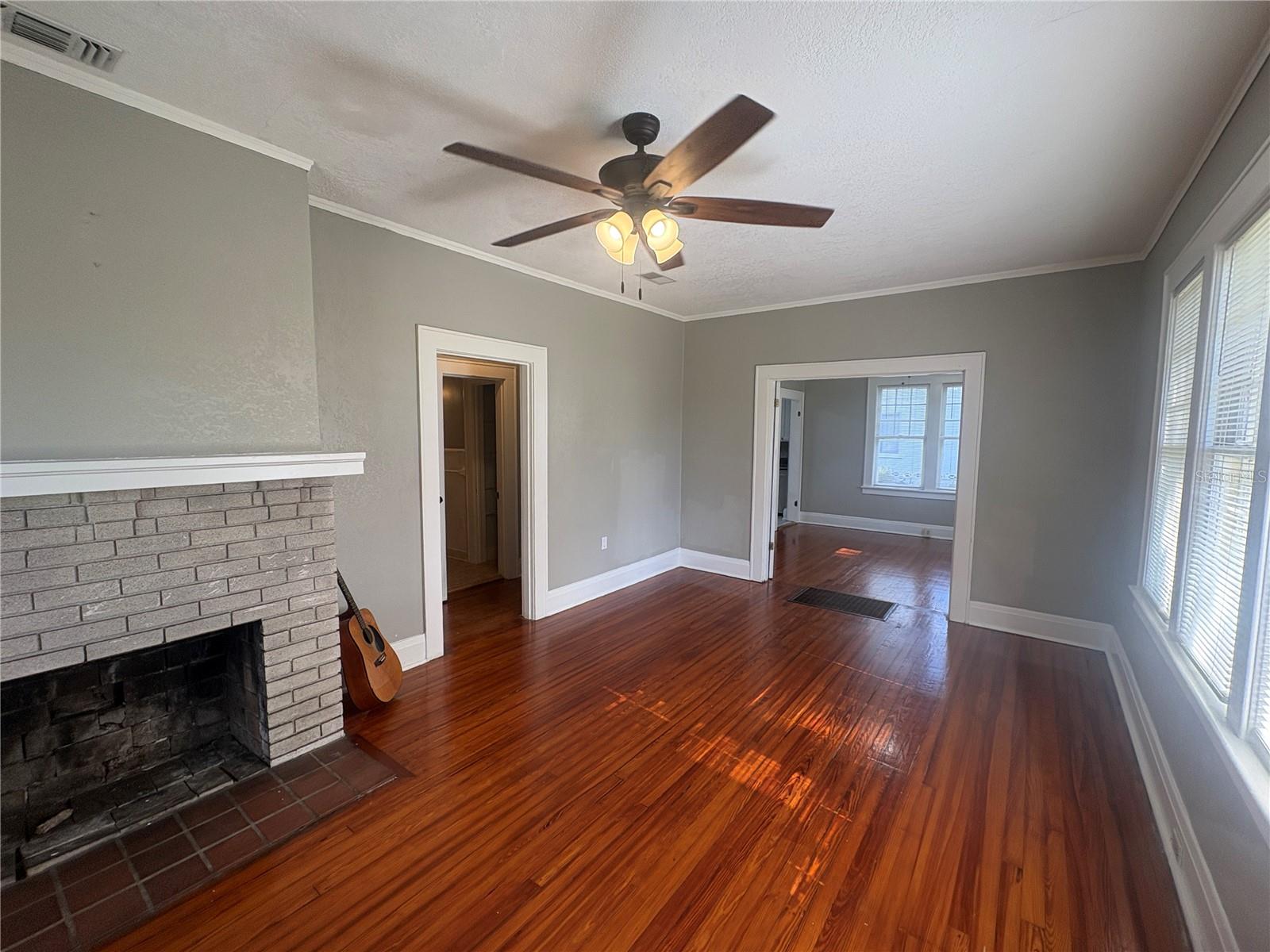 OAKLAND ADD - Residential Lease