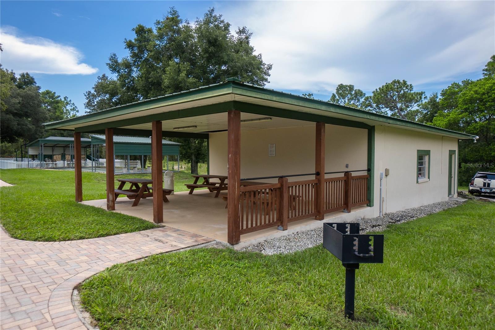 PINE RIDGE UNIT 01 - Residential