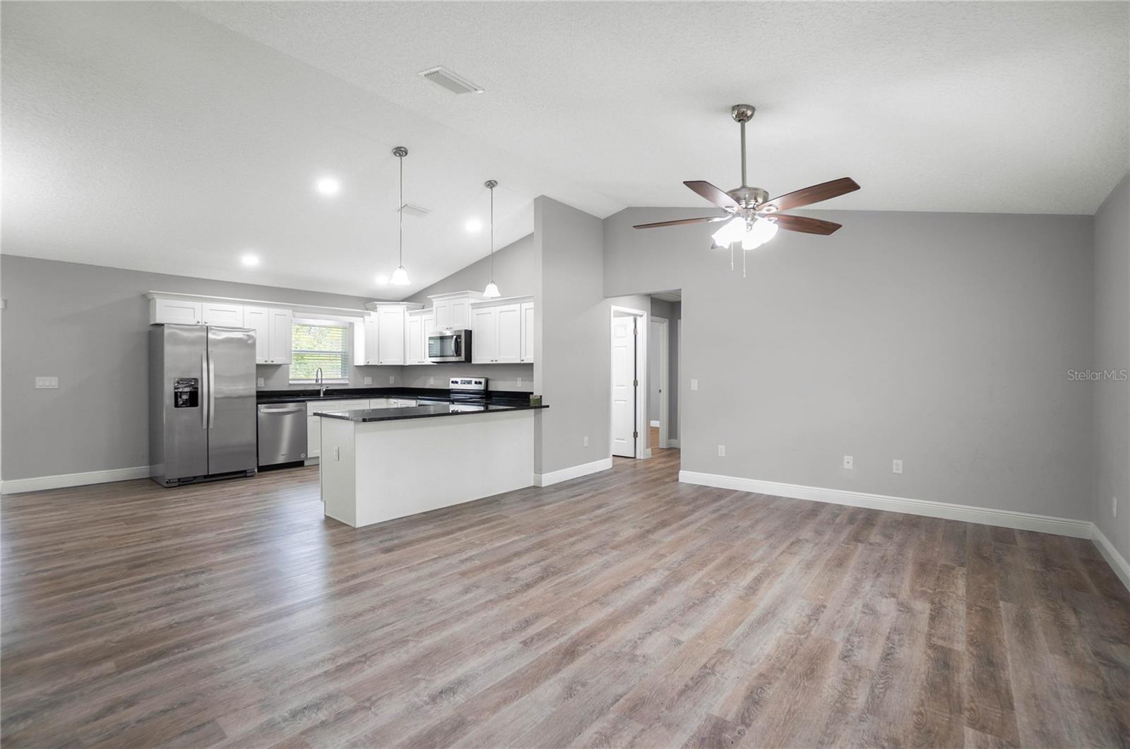 PINE RIDGE UNIT 01 - Residential