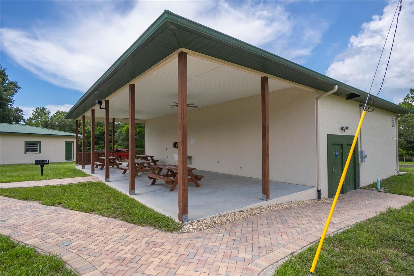 PINE RIDGE UNIT 01 - Residential