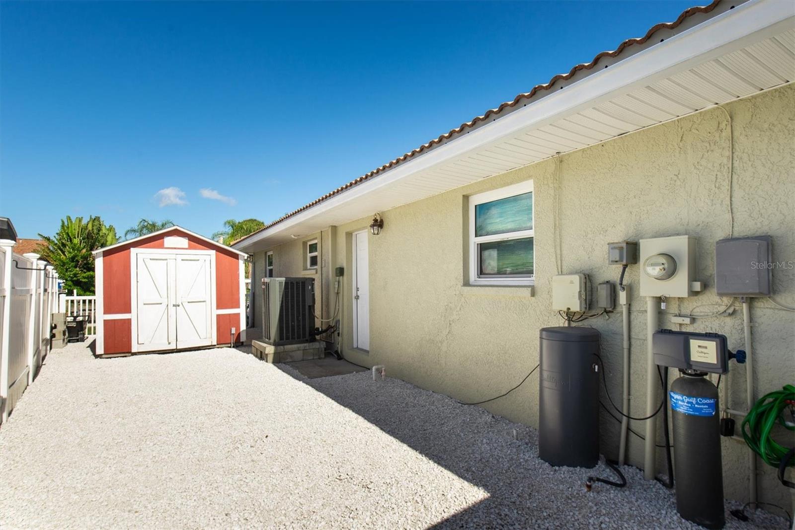 SUN PLAZA ISLES - Residential