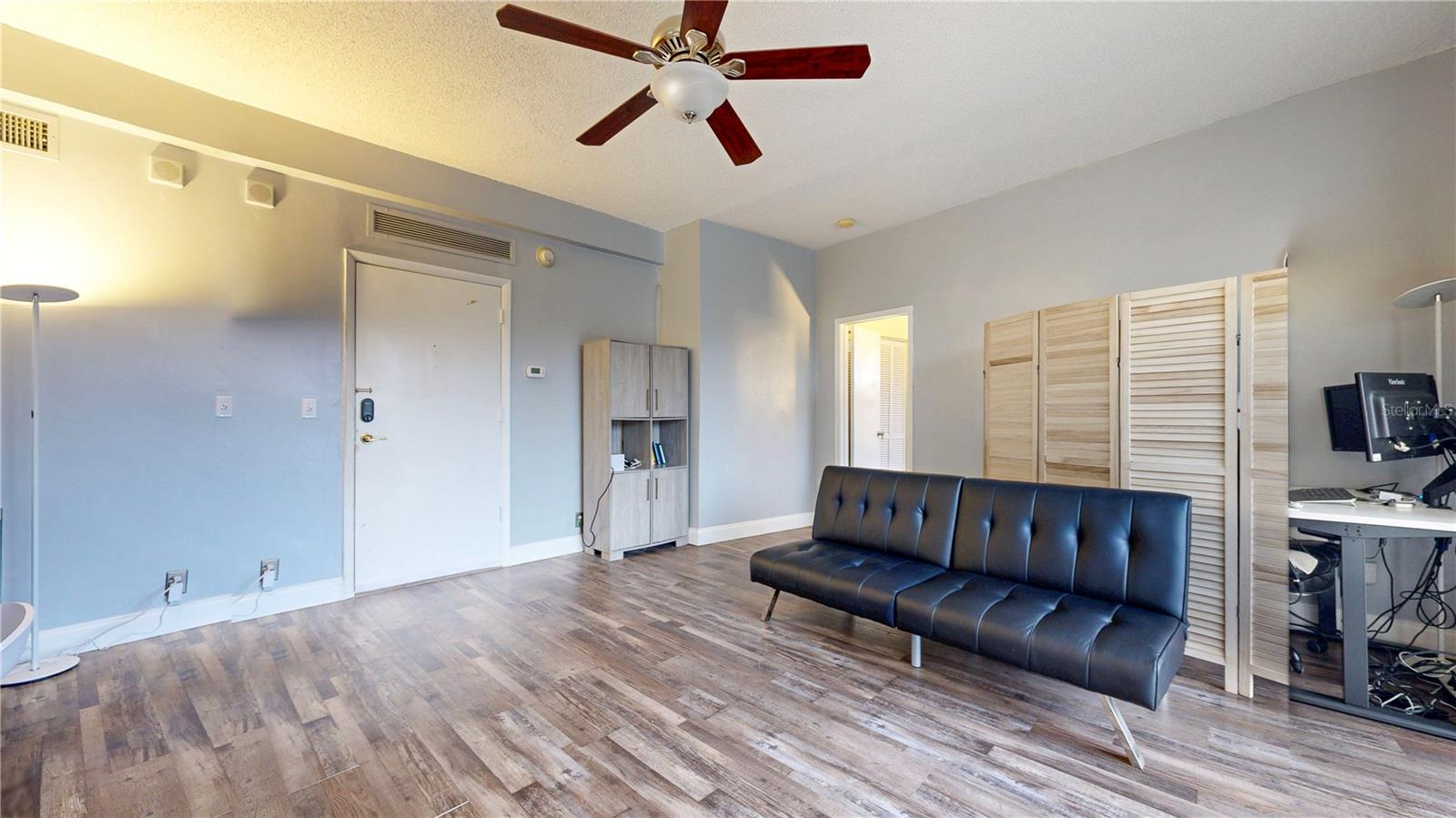 BAYSHORE ROYAL CONDO - Residential Lease