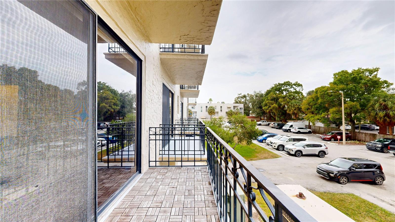 BAYSHORE ROYAL CONDO - Residential Lease