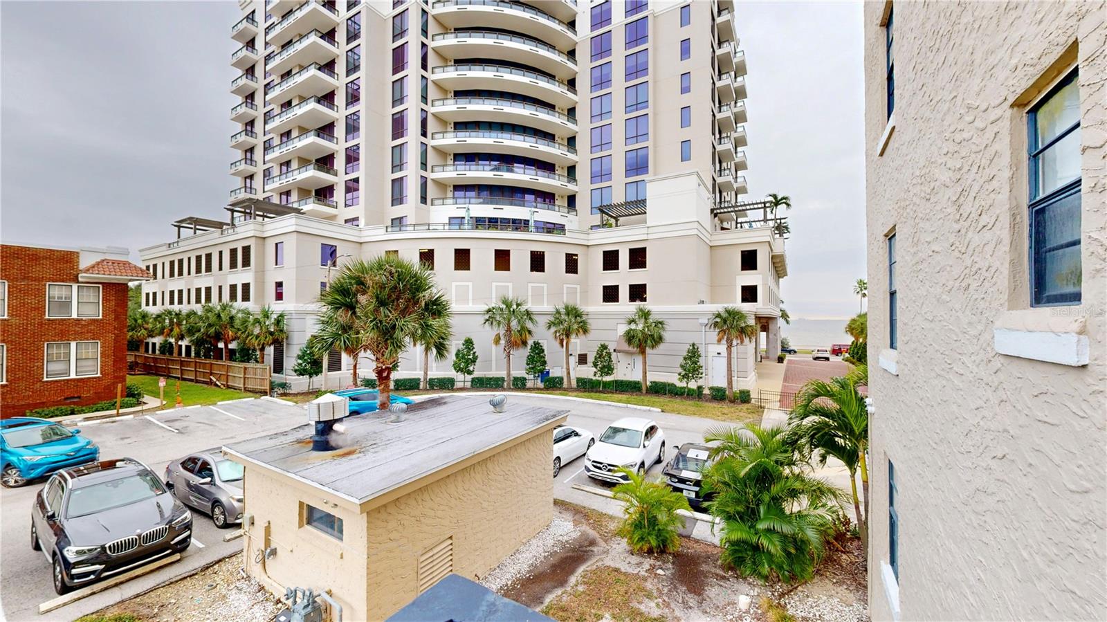 BAYSHORE ROYAL CONDO - Residential Lease