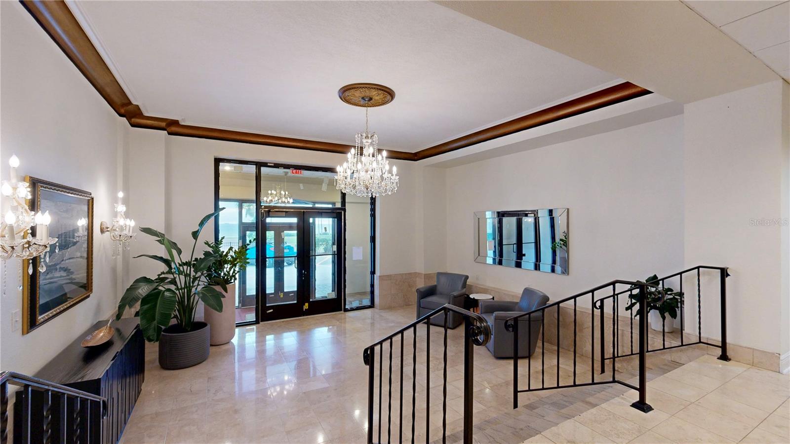 BAYSHORE ROYAL CONDO - Residential Lease