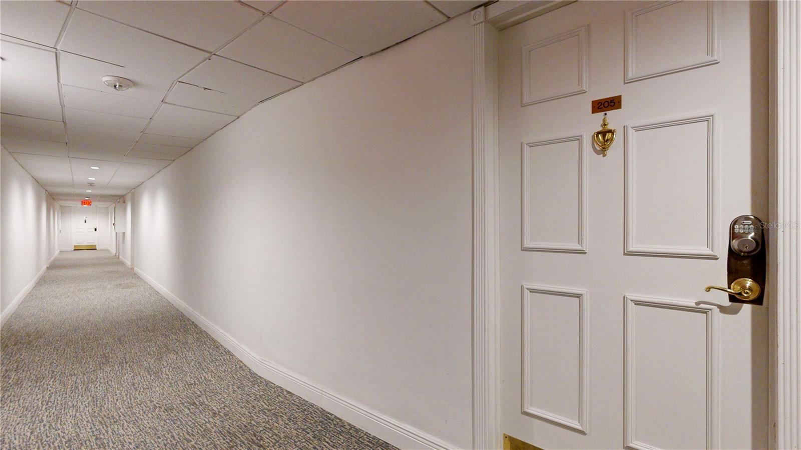 BAYSHORE ROYAL CONDO - Residential Lease