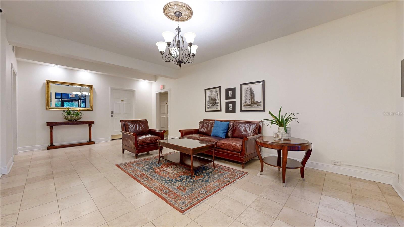 BAYSHORE ROYAL CONDO - Residential Lease