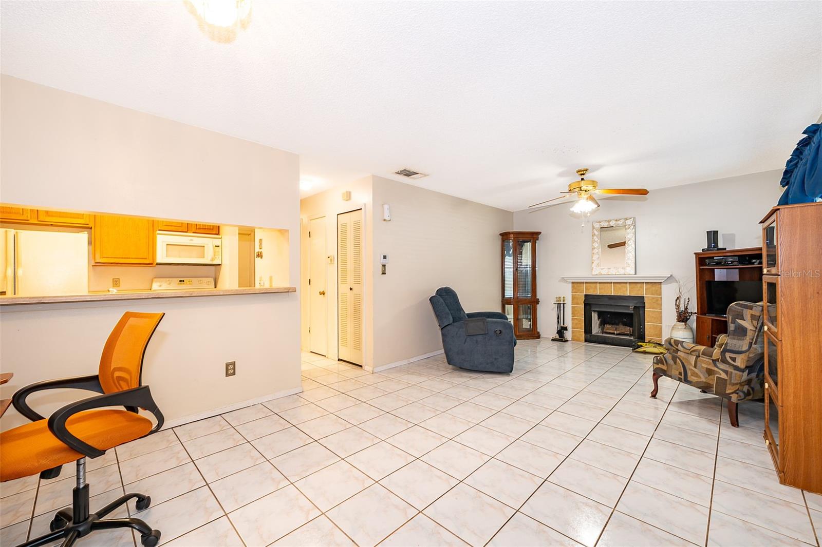 4854 S SEMORAN BOULEVARD 2201
