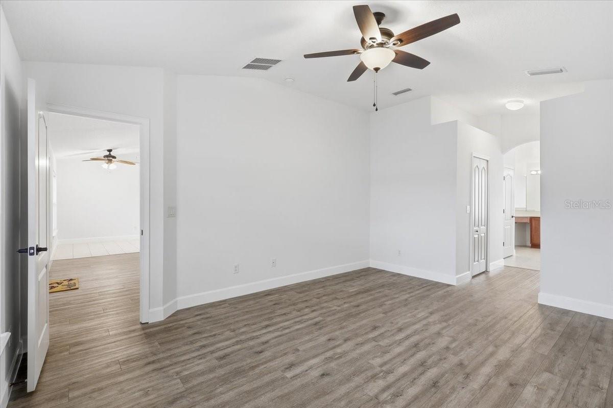 SEMINOLE WOODS - Residential