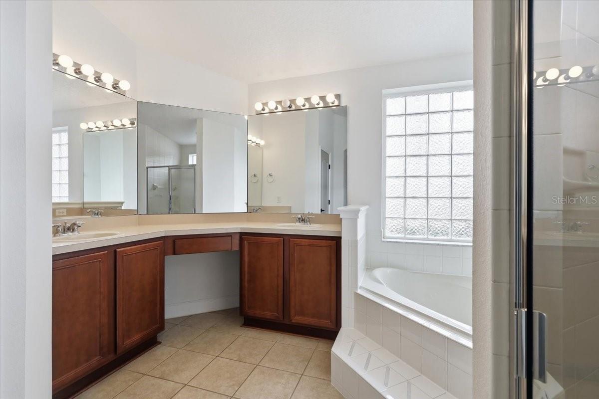 SEMINOLE WOODS - Residential