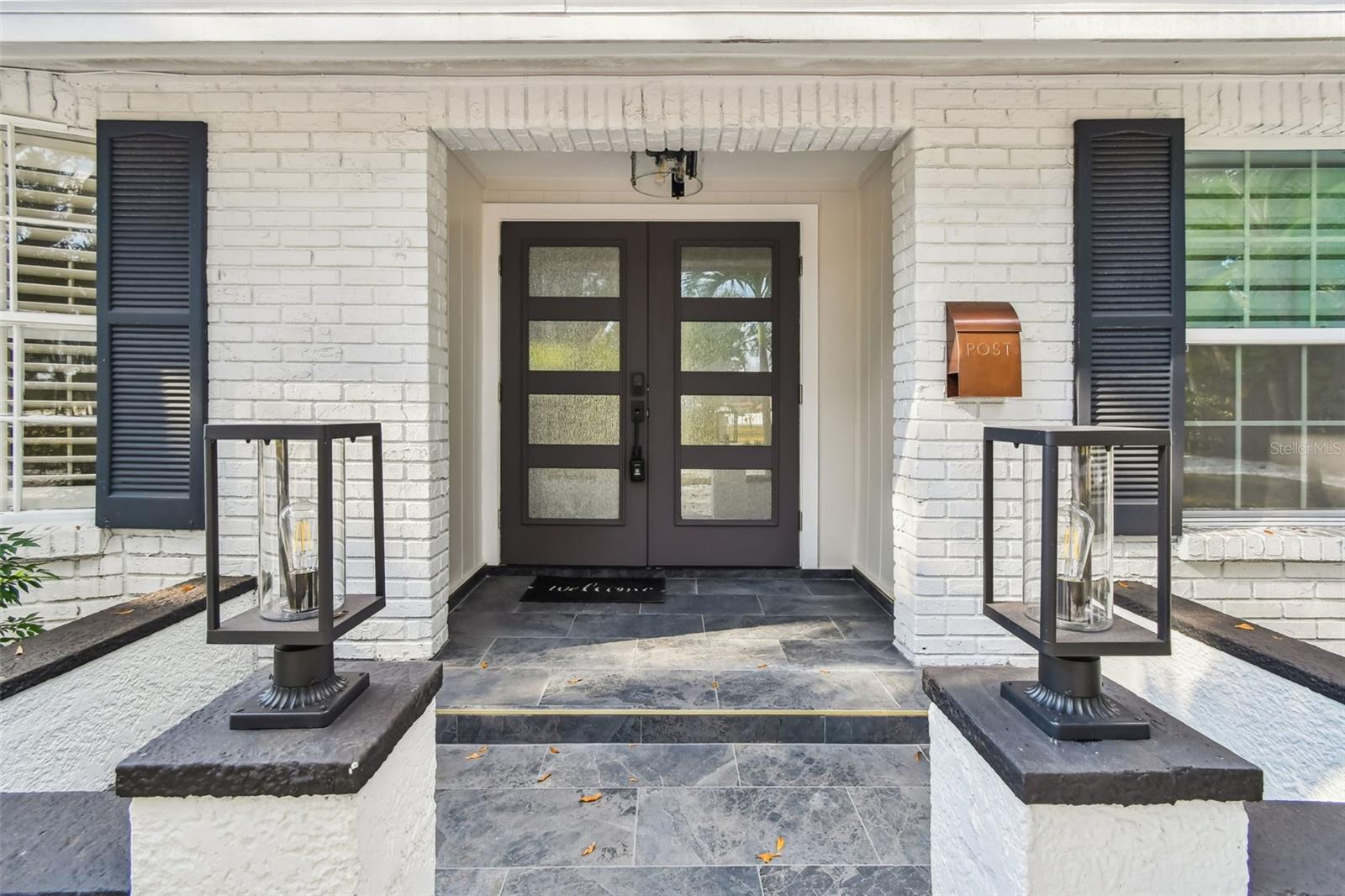 4918 N RIVER SHORE DRIVE