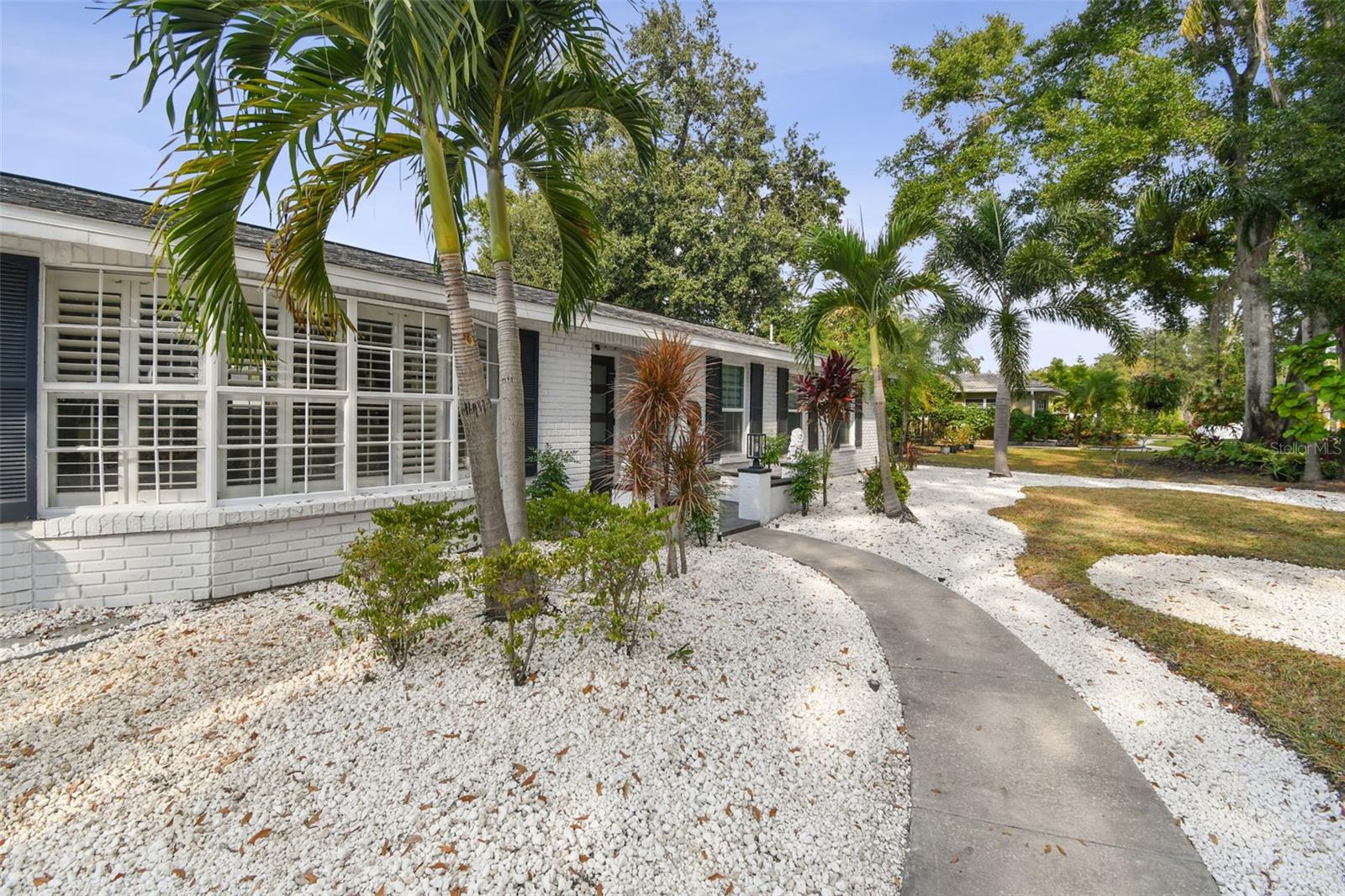 4918 N RIVER SHORE DRIVE