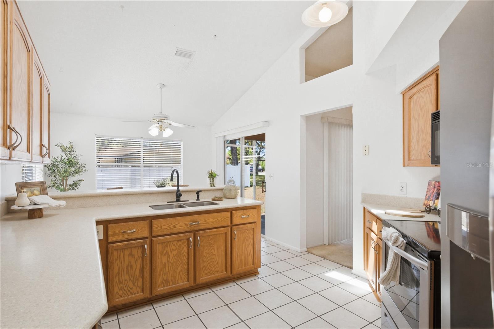 SPRING HILL - Residential