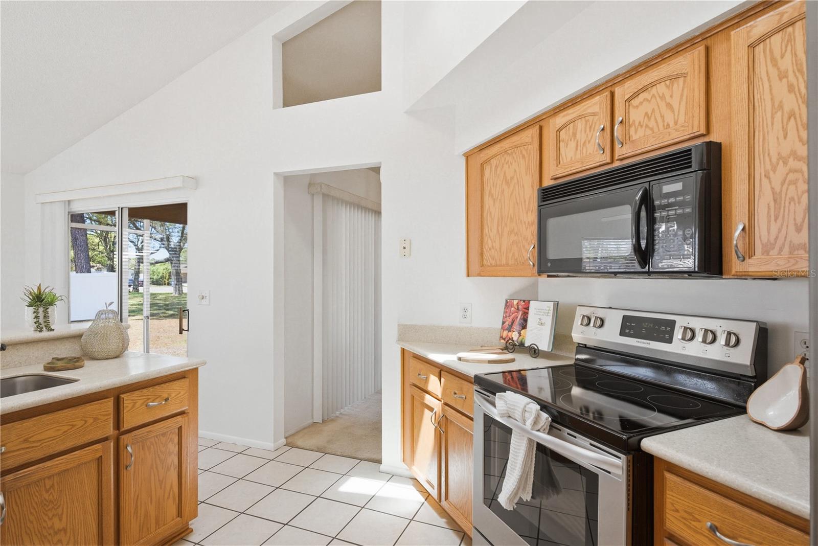 SPRING HILL - Residential