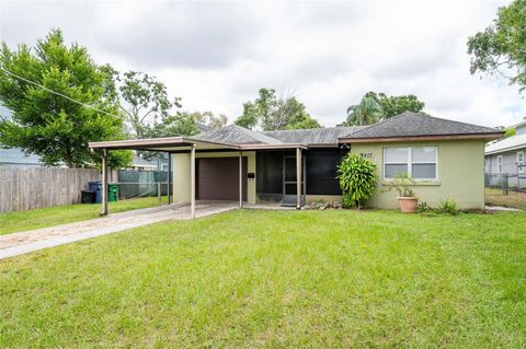 Photo of 4407 N Suwanee Avenue, Tampa, FL 33603 (MLS # TB8427239)