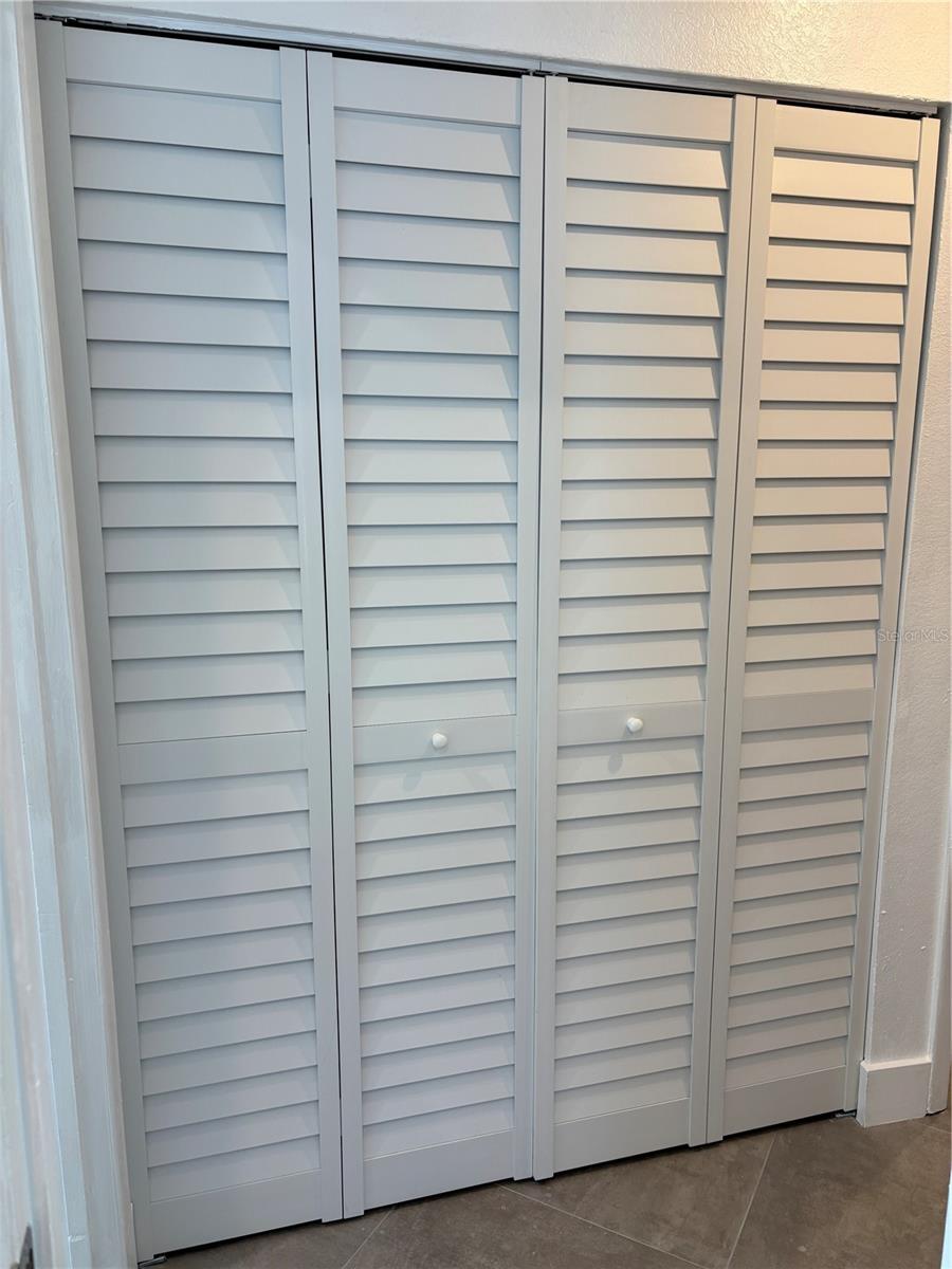 MAXIMO WOODS UNIT ONE - Residential Lease