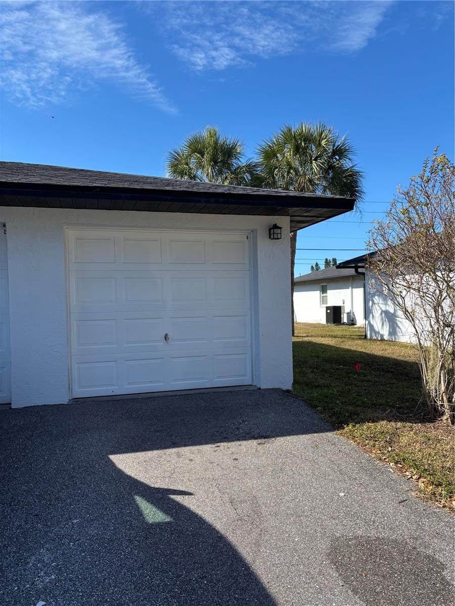 MAXIMO WOODS UNIT ONE - Residential Lease