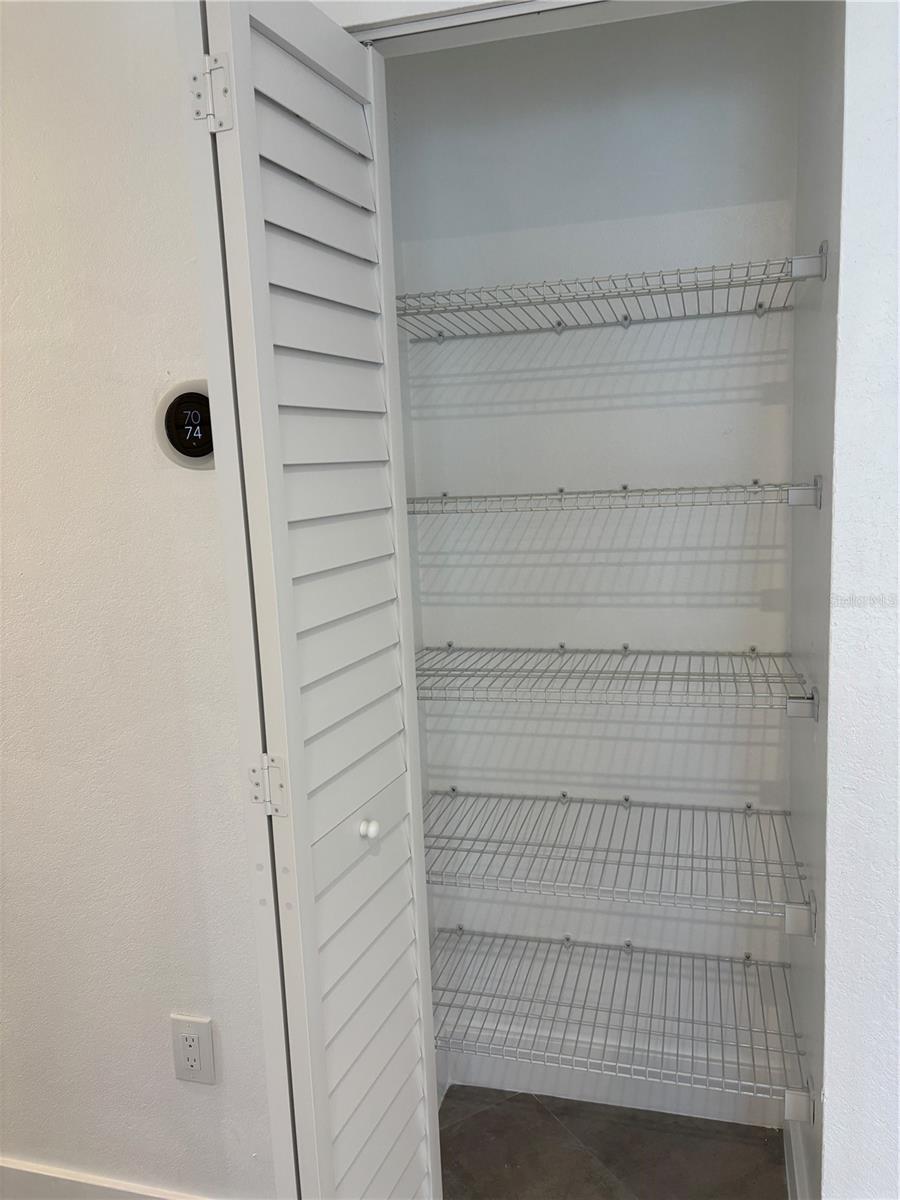 MAXIMO WOODS UNIT ONE - Residential Lease