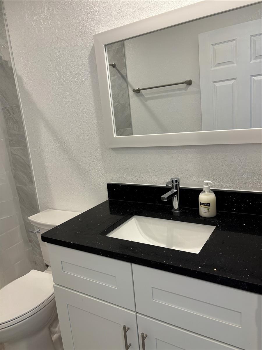 MAXIMO WOODS UNIT ONE - Residential Lease