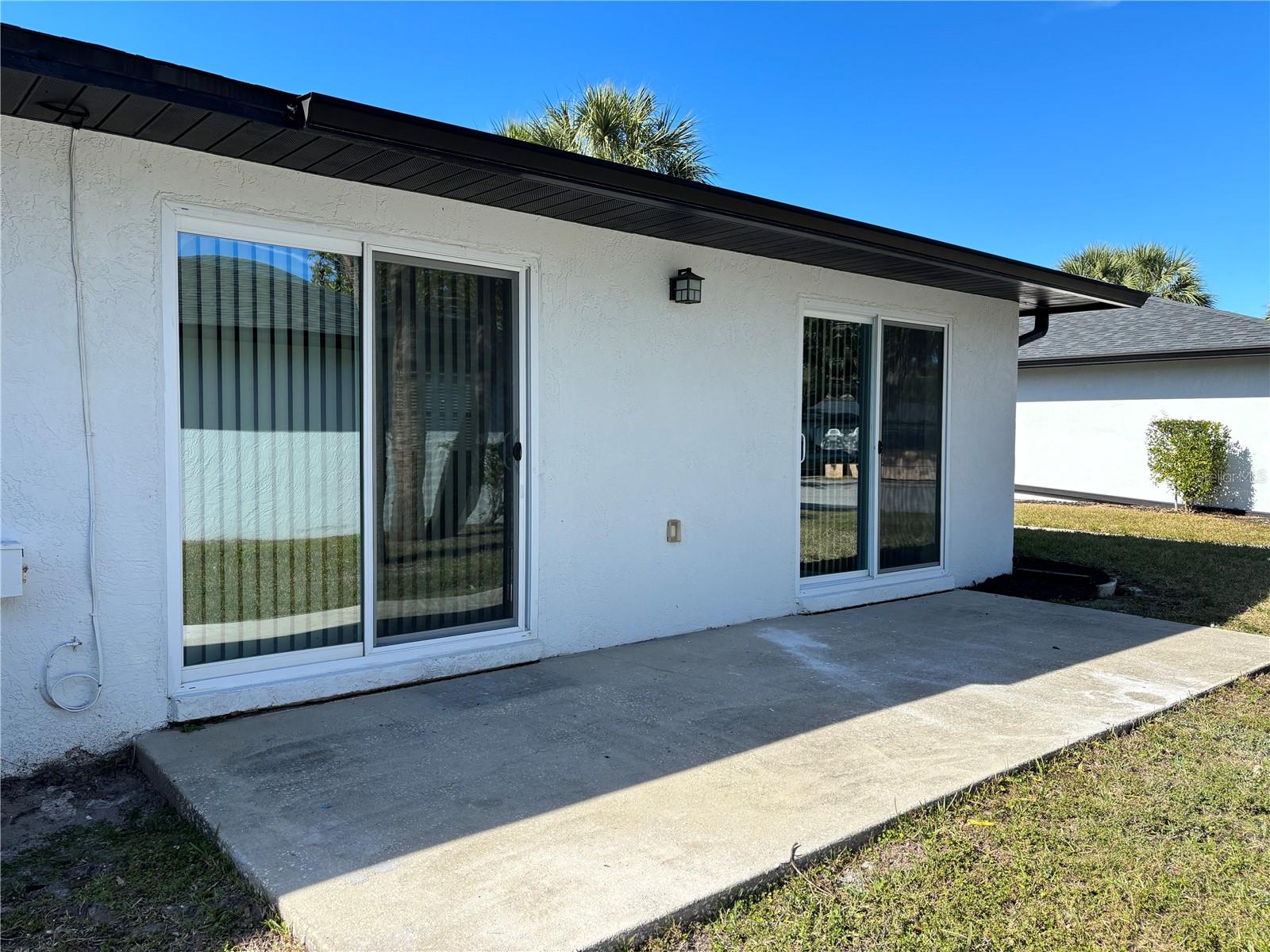 MAXIMO WOODS UNIT ONE - Residential Lease