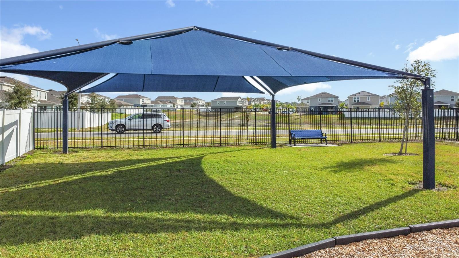 ASTONIA - Residential