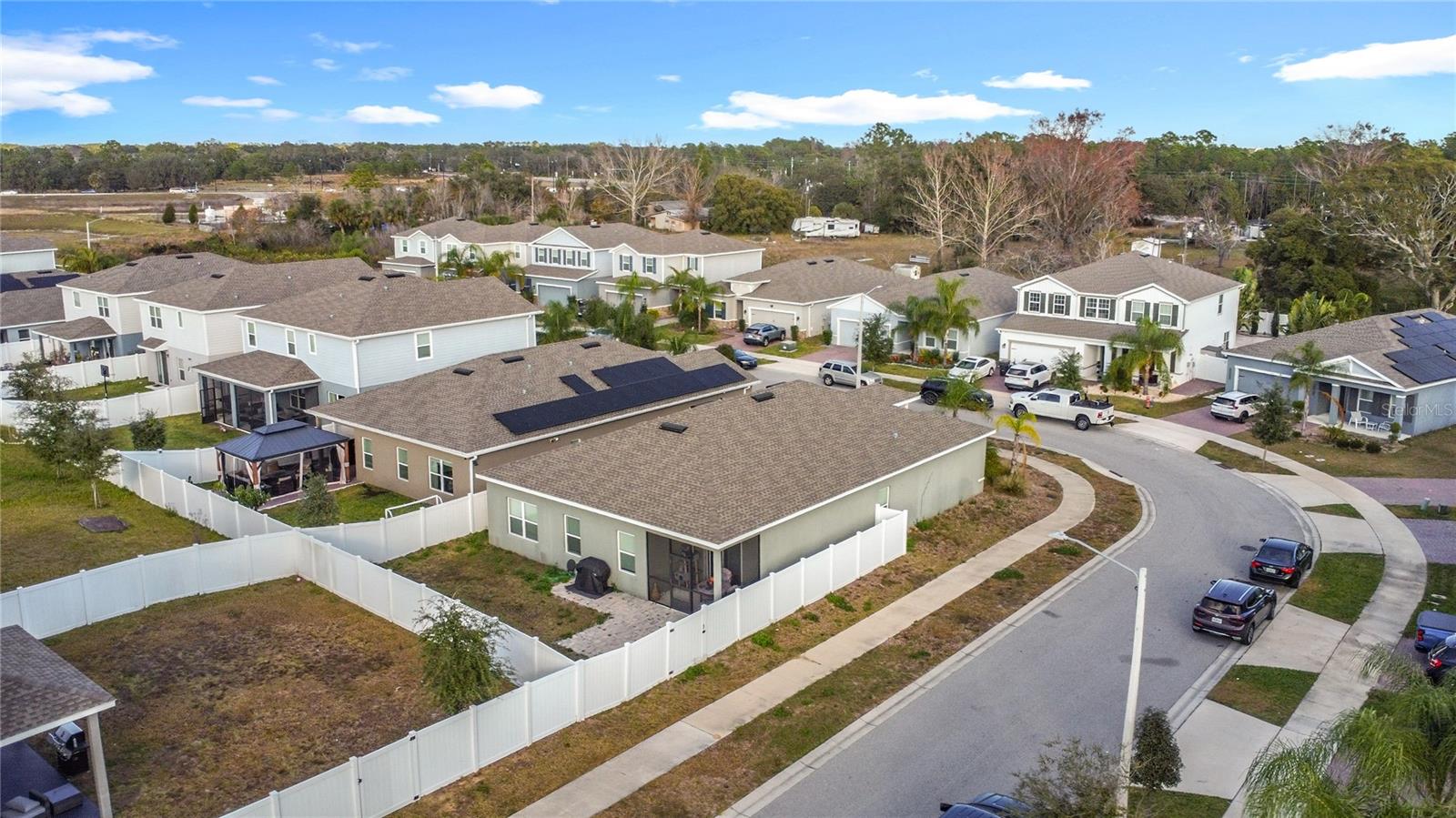 ASTONIA - Residential