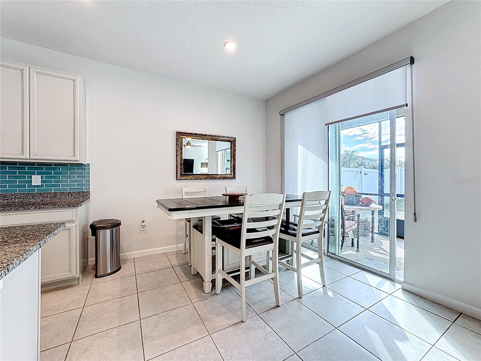 ASTONIA - Residential