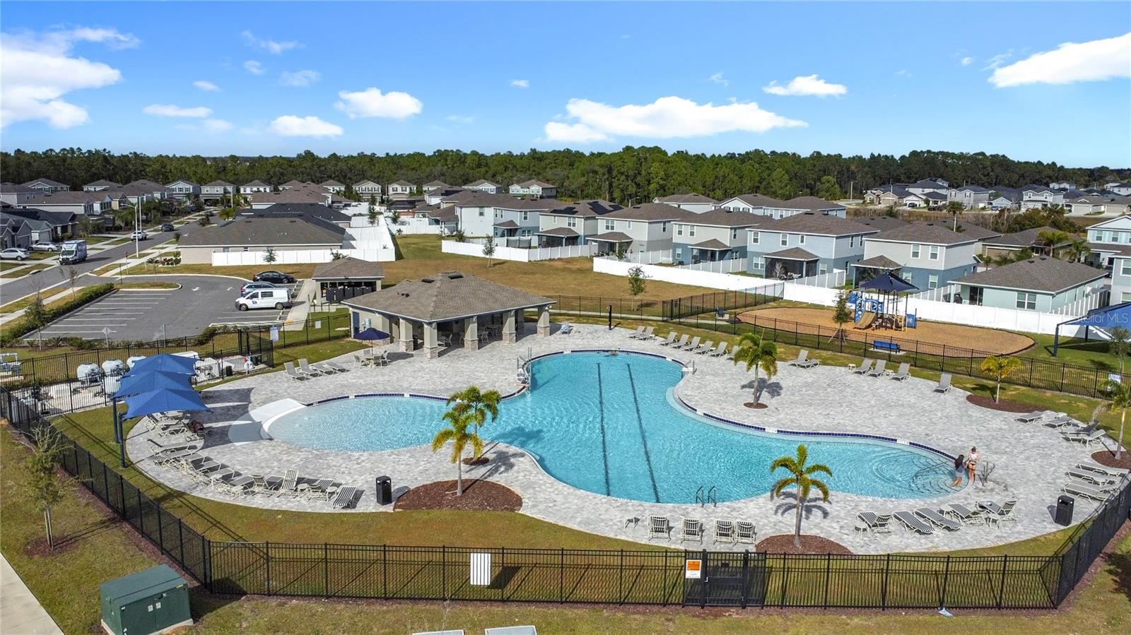 ASTONIA - Residential