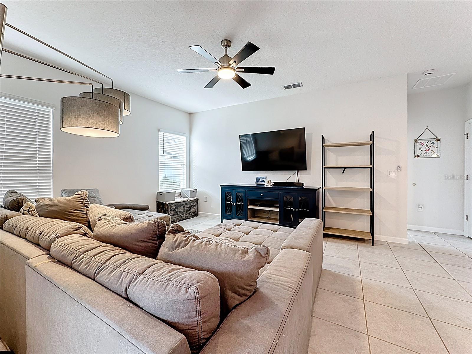 ASTONIA - Residential