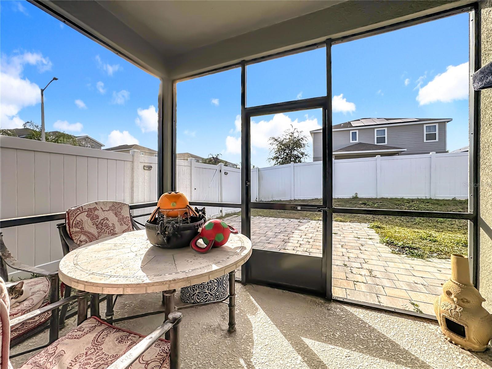 ASTONIA - Residential