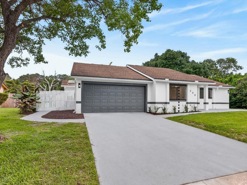 Photo of 308 S Shadow Bay Drive, Orlando, FL 32825 (MLS # O6414343)