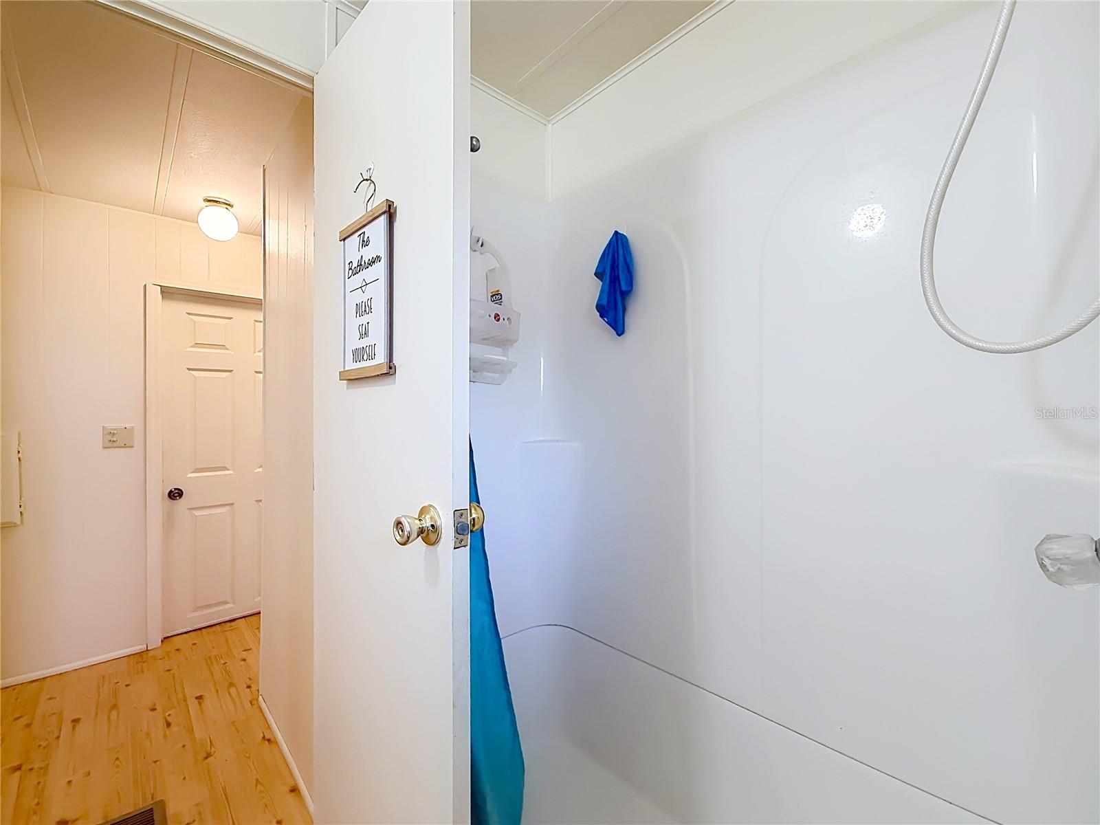 PINE LAKE - Residential