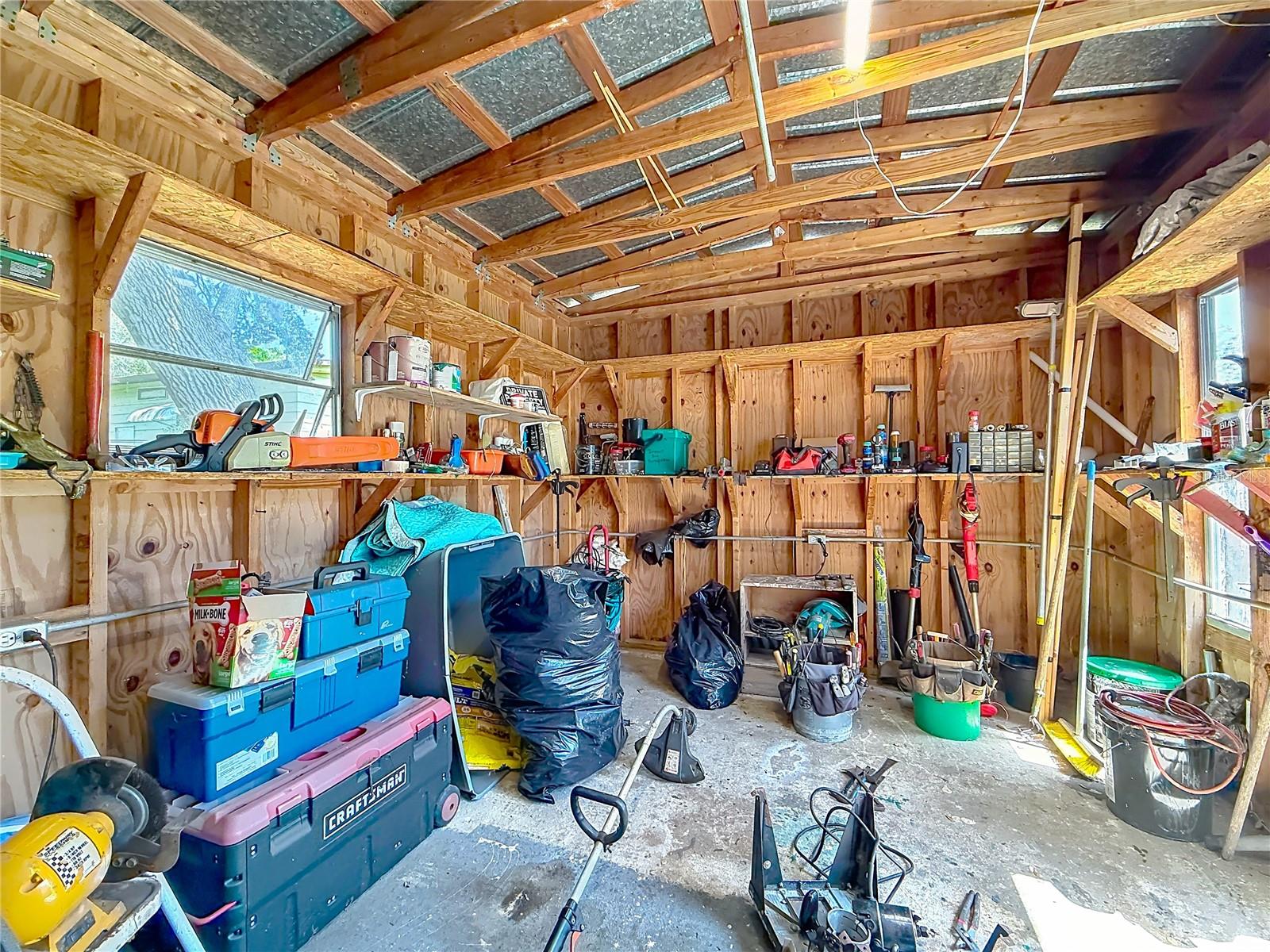 PINE LAKE - Residential