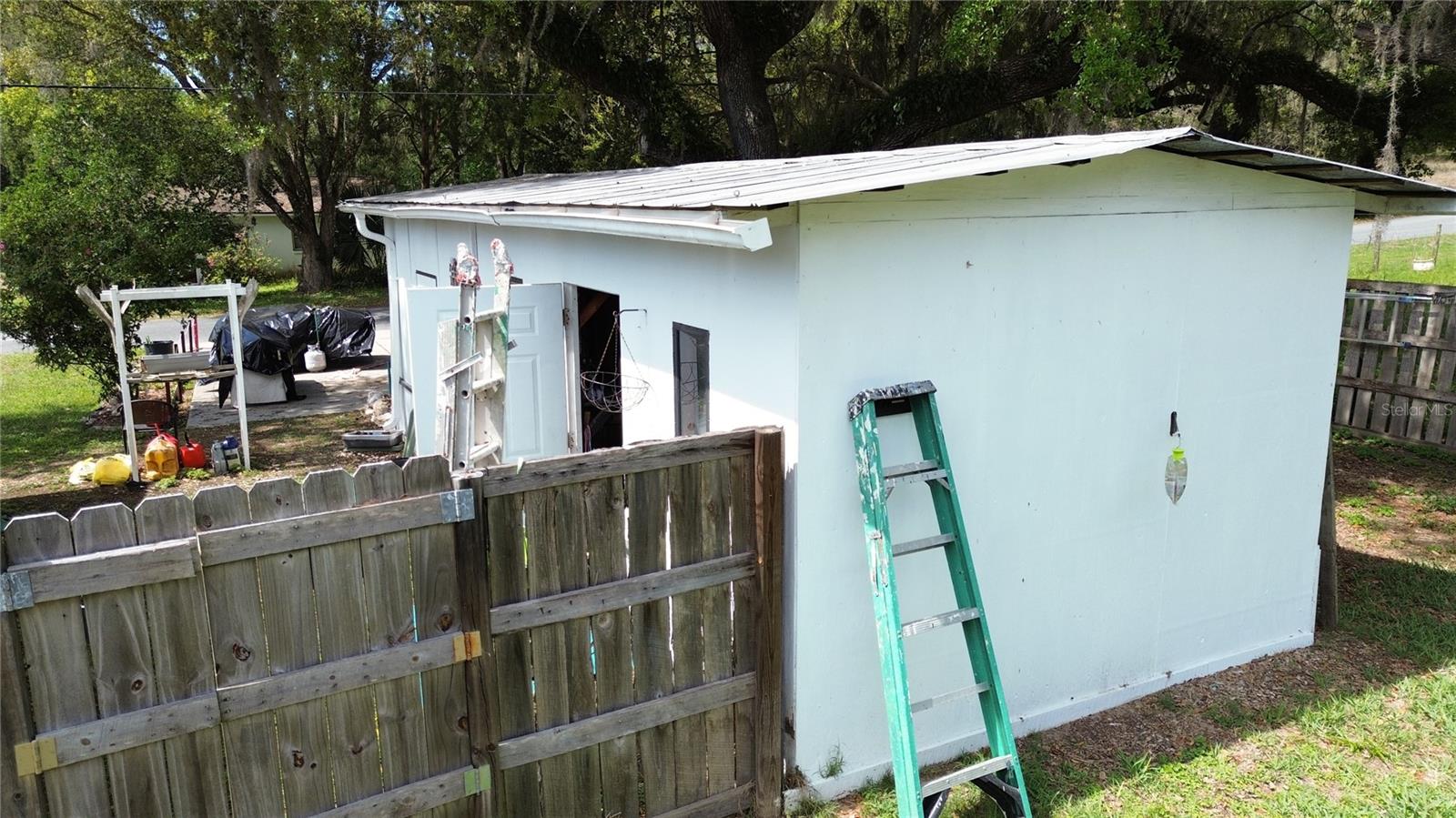 PINE LAKE - Residential