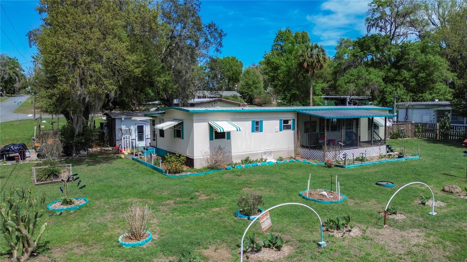 PINE LAKE - Residential