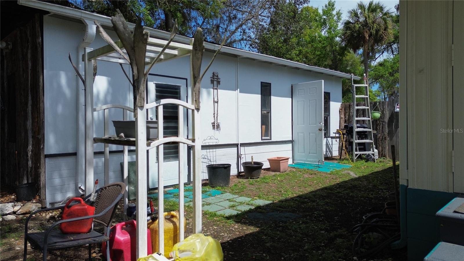 PINE LAKE - Residential