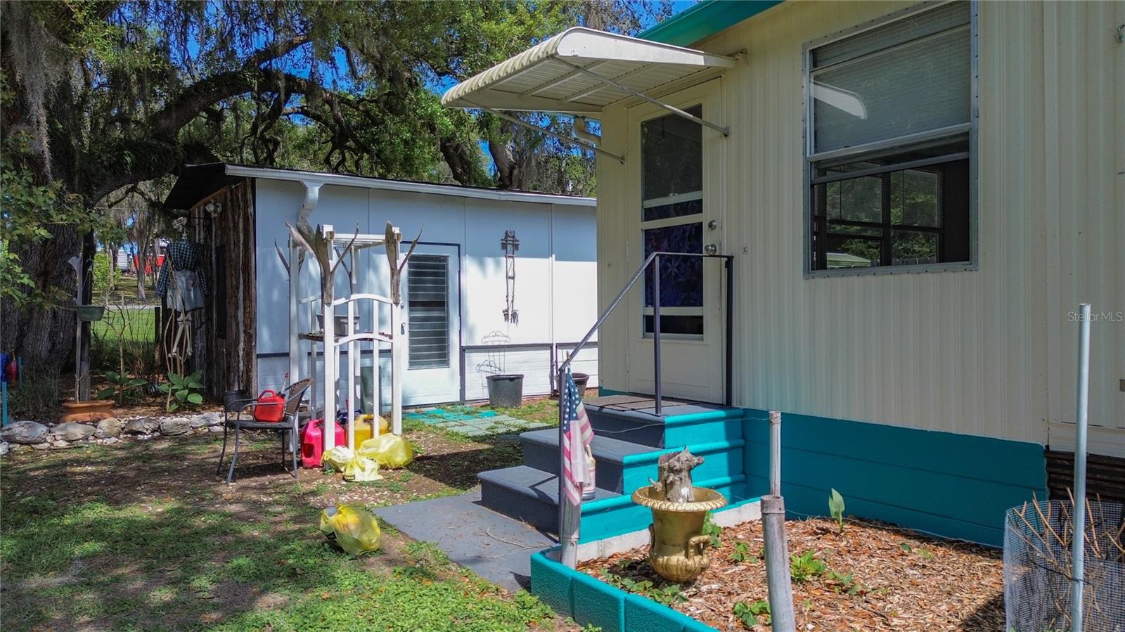 PINE LAKE - Residential