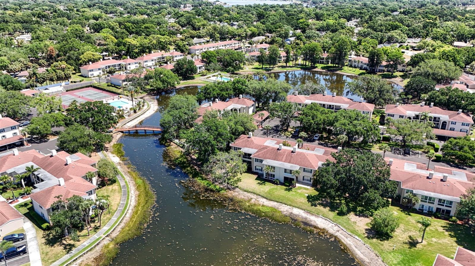 THE GRAND AT OLDE CARROLLWOOD CONDOMINIUM - Residential Lease