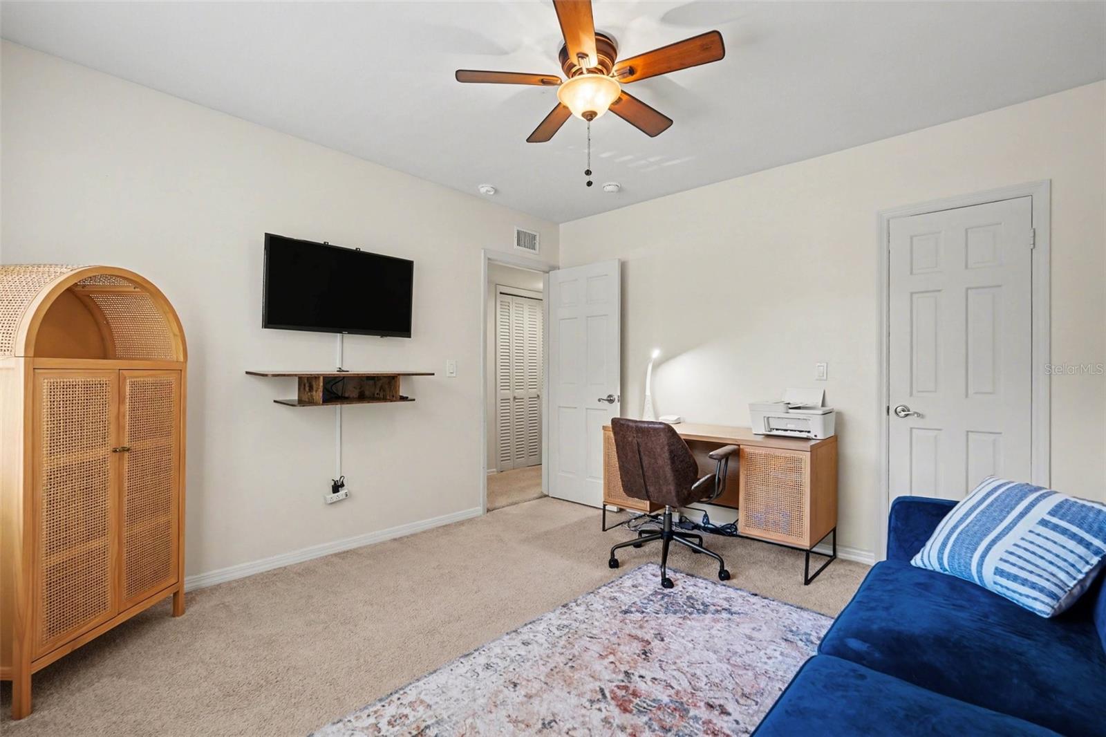 THE GRAND AT OLDE CARROLLWOOD CONDOMINIUM - Residential Lease
