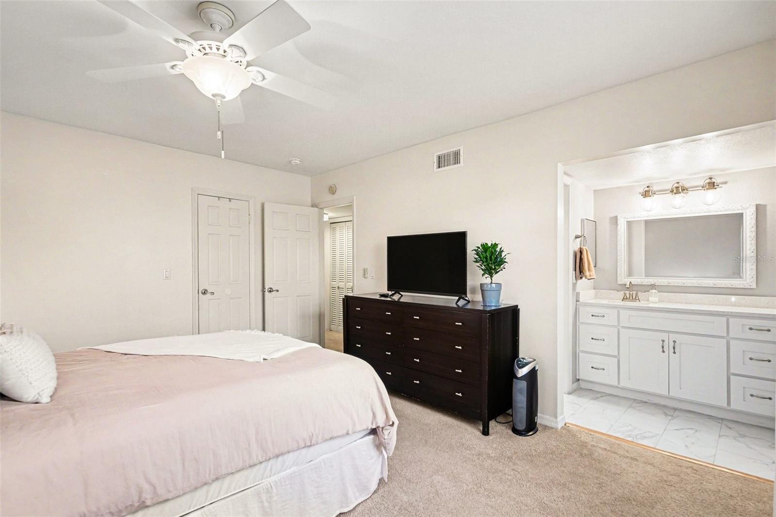 THE GRAND AT OLDE CARROLLWOOD CONDOMINIUM - Residential Lease