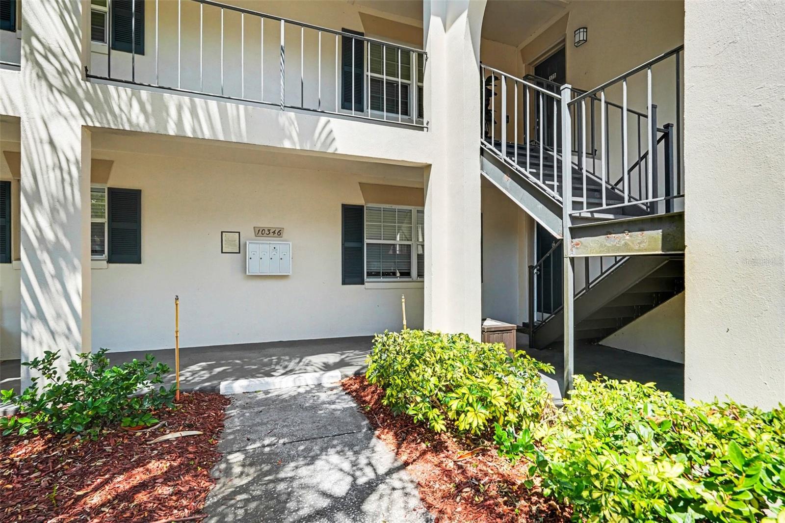 THE GRAND AT OLDE CARROLLWOOD CONDOMINIUM - Residential Lease