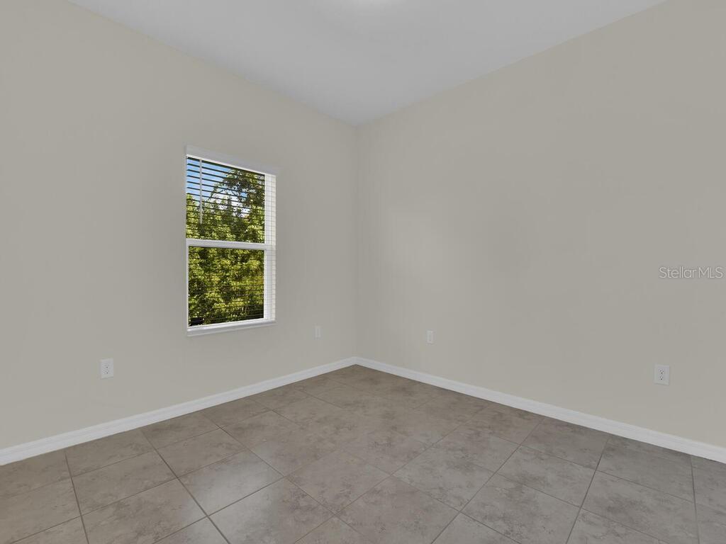 ROTONDA LAKES - Residential