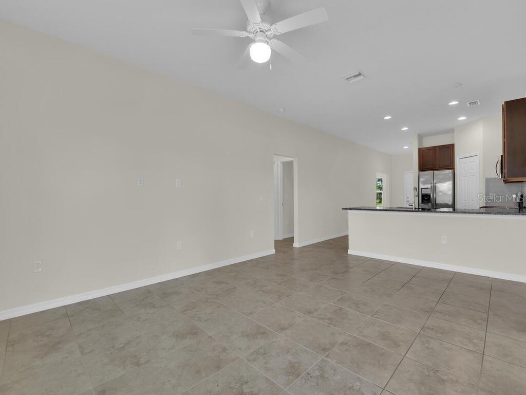 ROTONDA LAKES - Residential