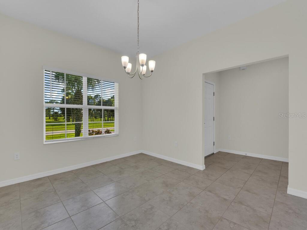 ROTONDA LAKES - Residential